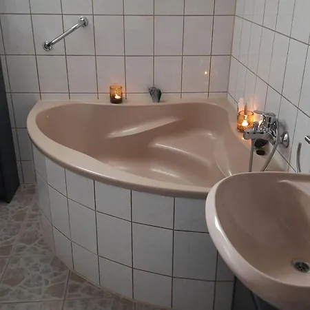 Wellness In The Naafbachtal * Much